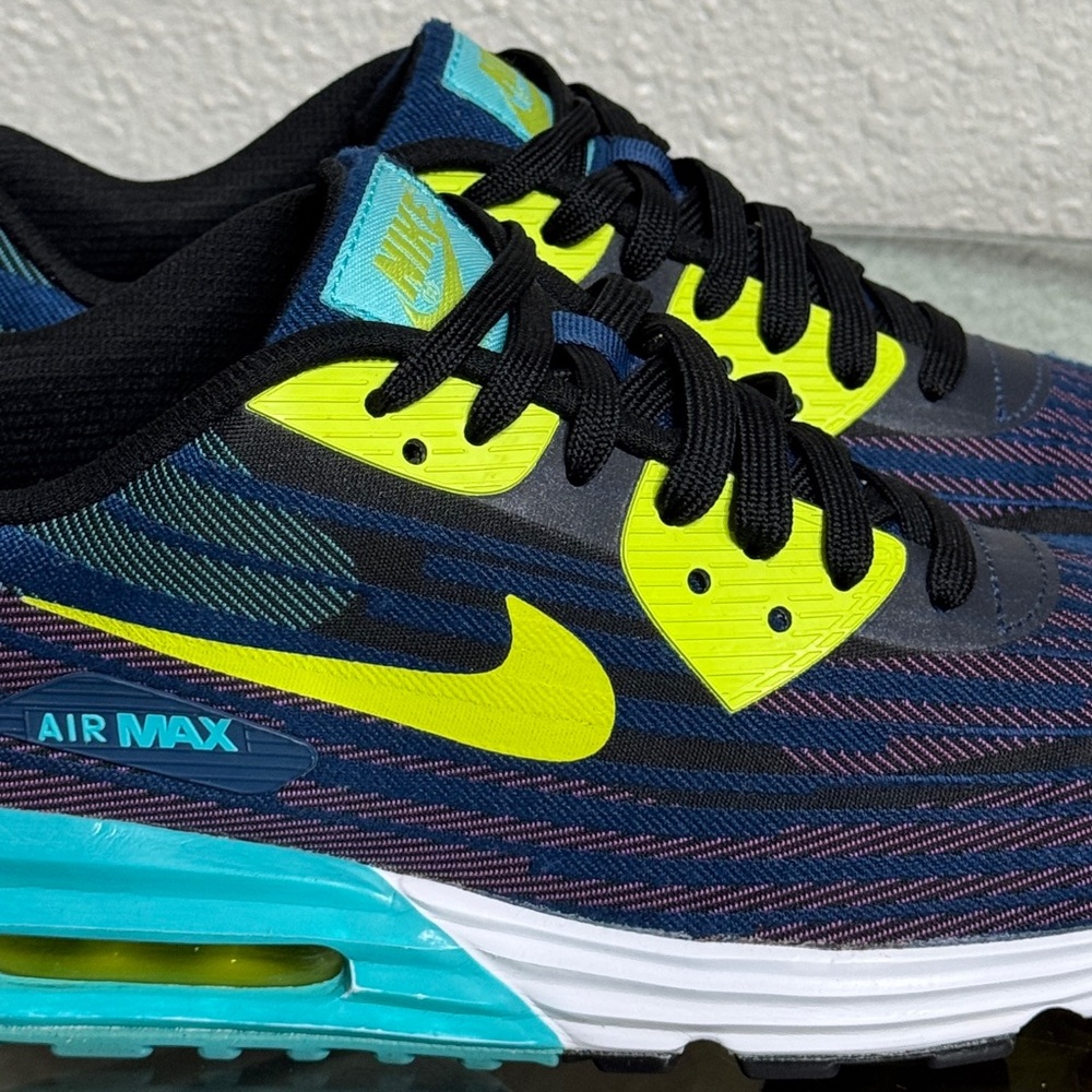 NIKE AIR MAX LUNAR90 JACQUARD 
Size 8.5 US Style 654468-002 Sneakers